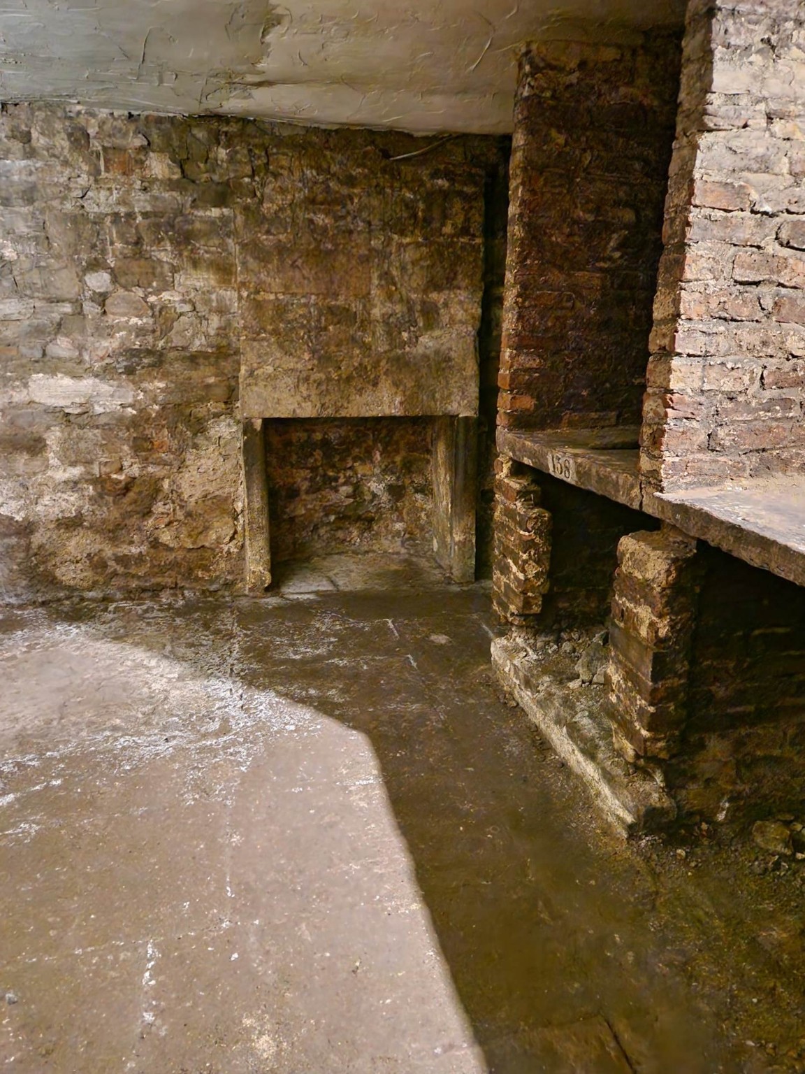 Blair Street Underground Vaults photograph 5