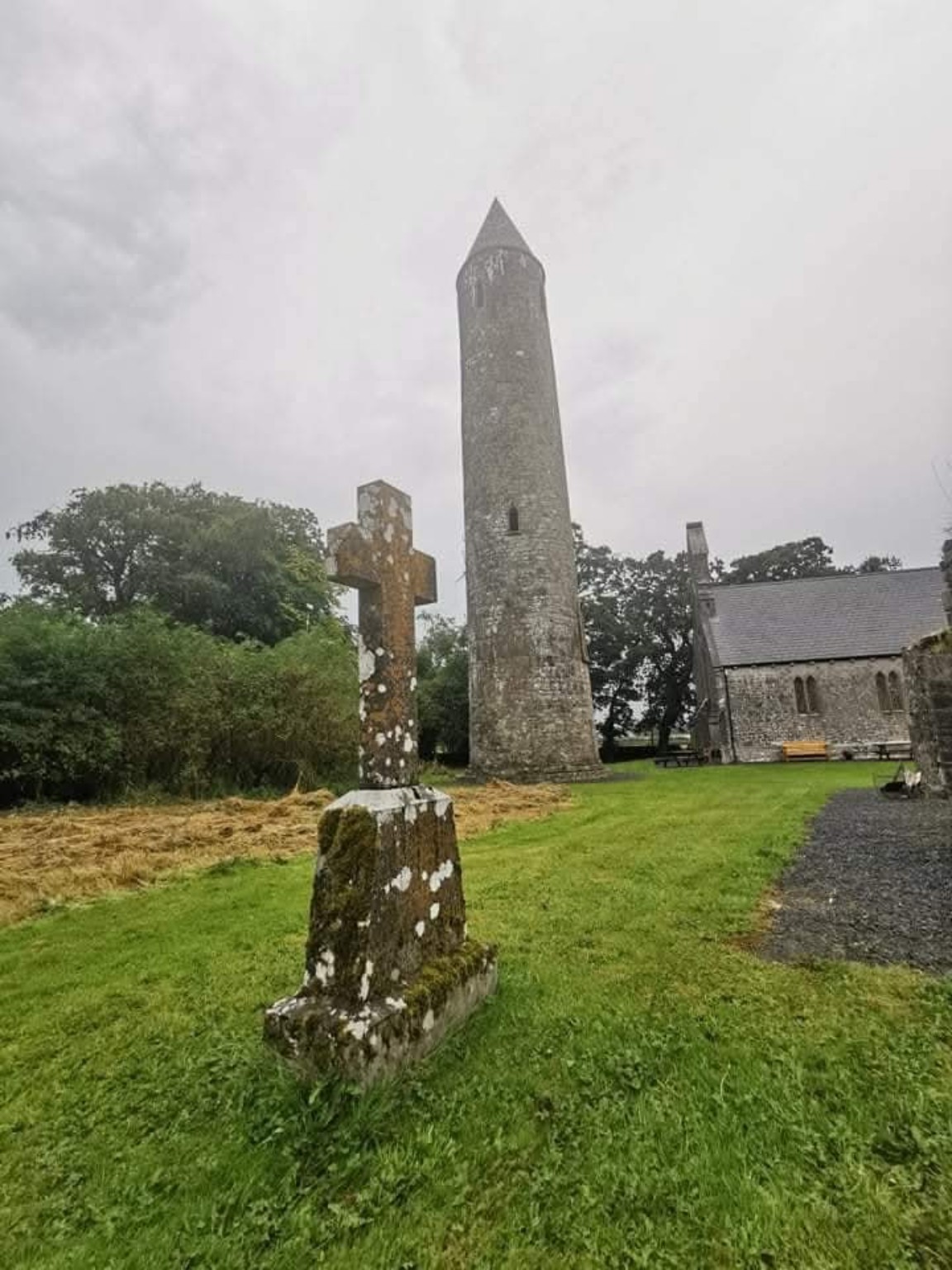 Timahoe Church & Round Tower photograph 9